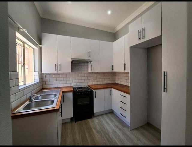 1 BEDROOM PROPERTY TO RENT IN SELECTION PARK